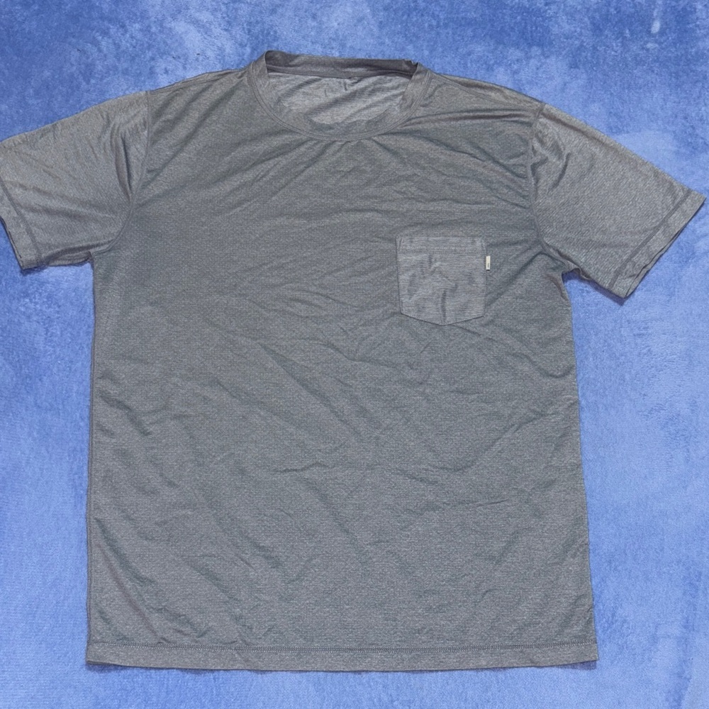VUORI PERFOMANCE POCKET TEE - MEN'S